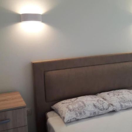 2Br Apartment With Pool โกตอร์ ภายนอก รูปภาพ