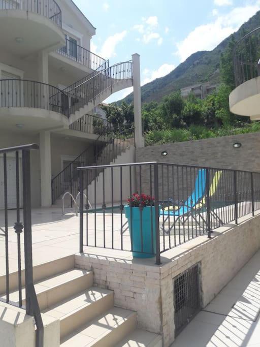 2Br Apartment With Pool โกตอร์ ภายนอก รูปภาพ
