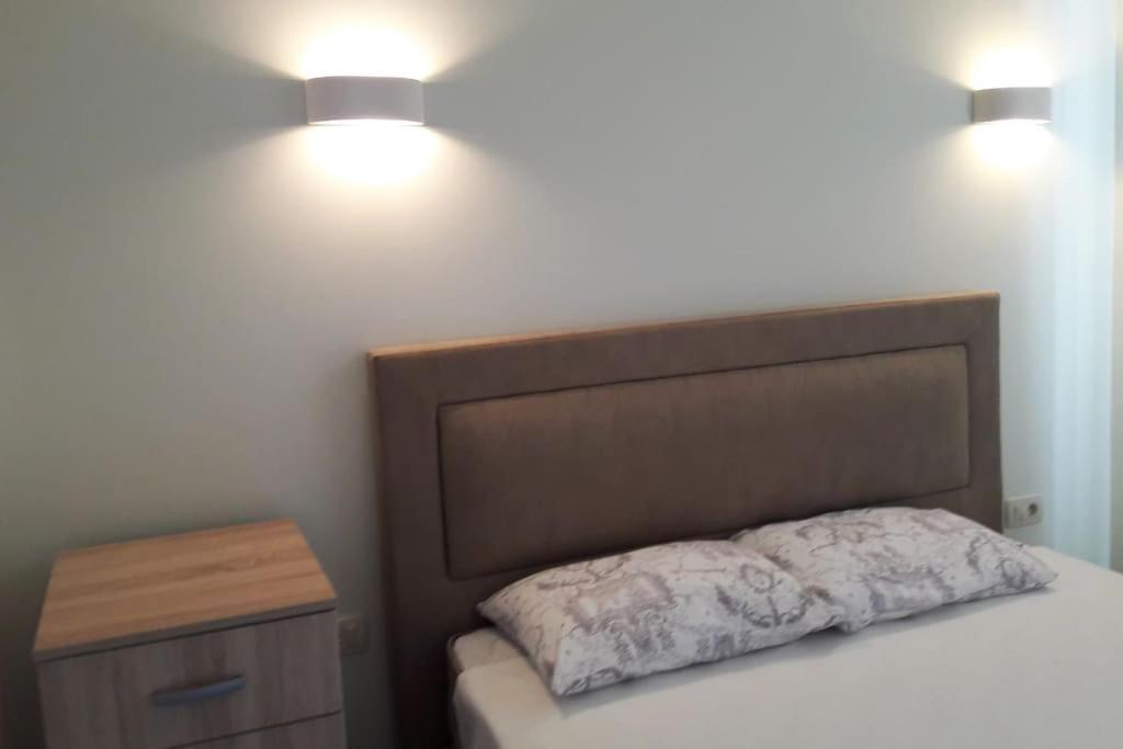 2Br Apartment With Pool โกตอร์ ภายนอก รูปภาพ