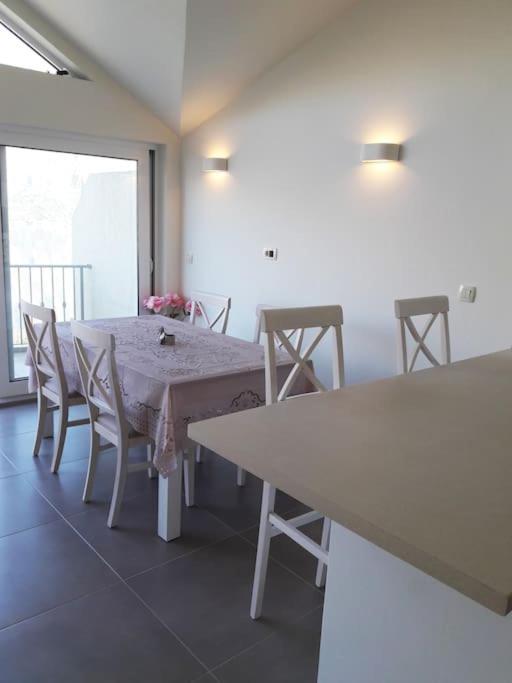 2Br Apartment With Pool โกตอร์ ภายนอก รูปภาพ
